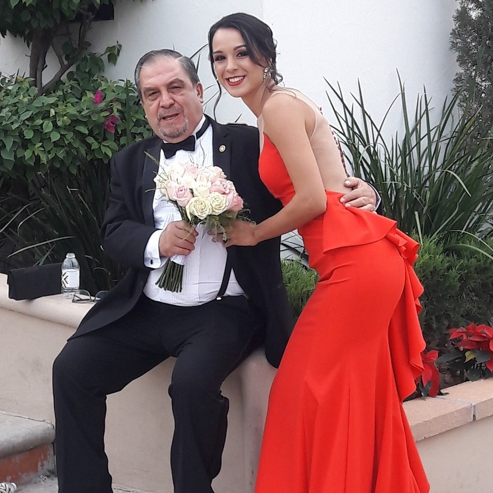 Meet your Posher, Ana